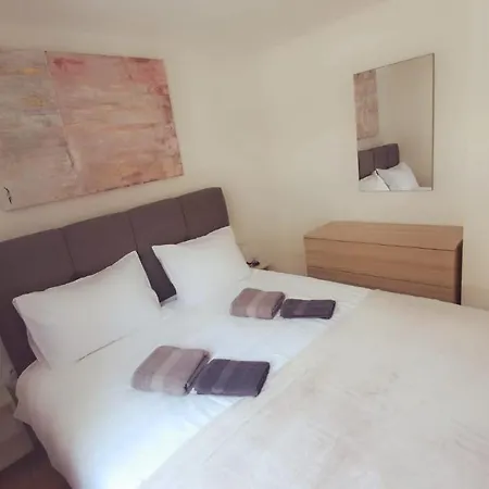 Two Bedroom Apartment Bambi Vir Exterior photo
